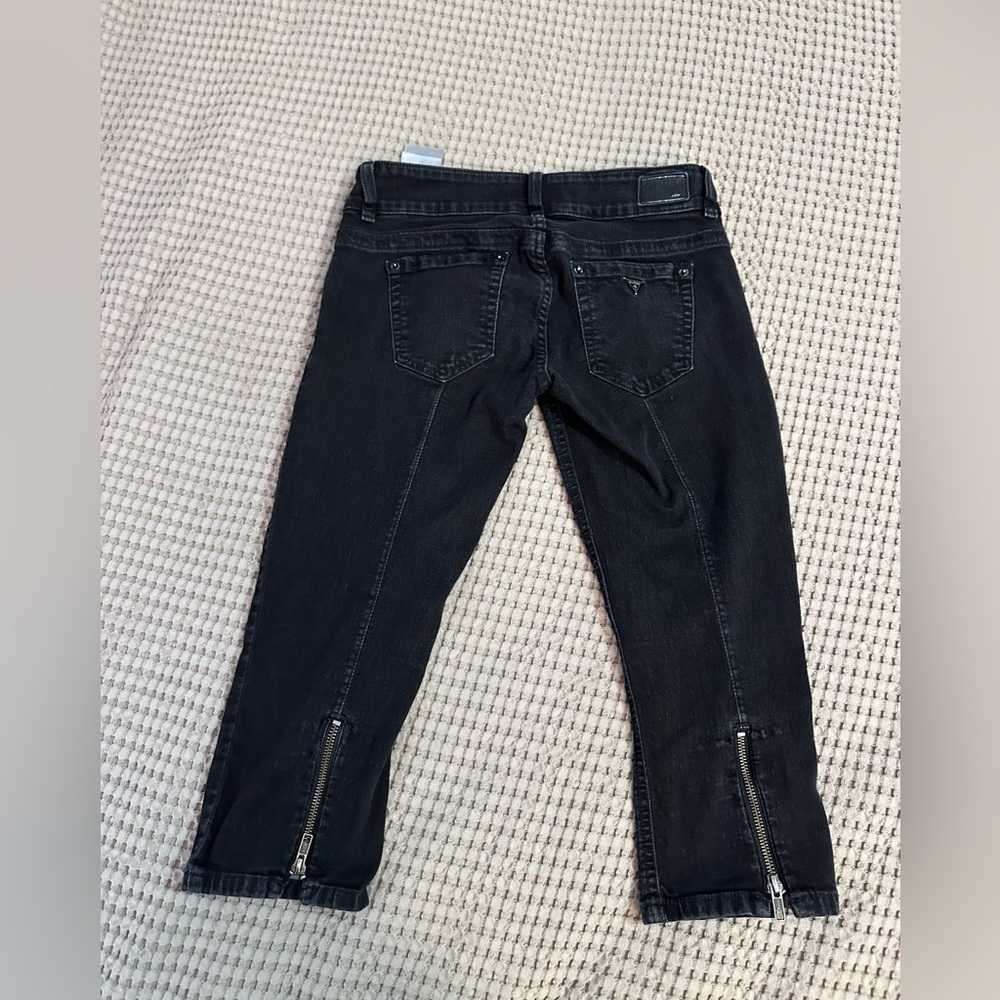 GUESS Black Straight Women’s Jeans Capris Zipper 26